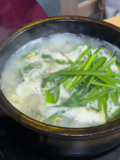  [서울] 이수역 24시간 국밥집! 녹진한 국밥 한 그릇 드시고 싶을 때 노포 감성 '아바이순대국해장국' 어떠신가요? 내돈내산