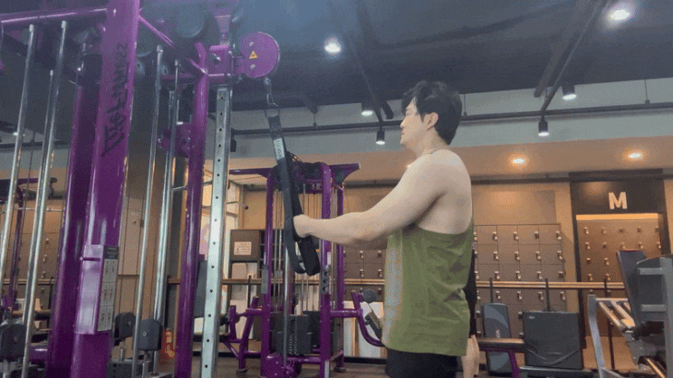  여자 팔뚝살 빼는 삼두 팔운동 추천 케이블 프레스 다운(케이블 푸쉬 다운) 자세 효과