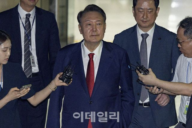  '재구속' 尹, 내란재판 불출석…사유는 "건강상 이유"