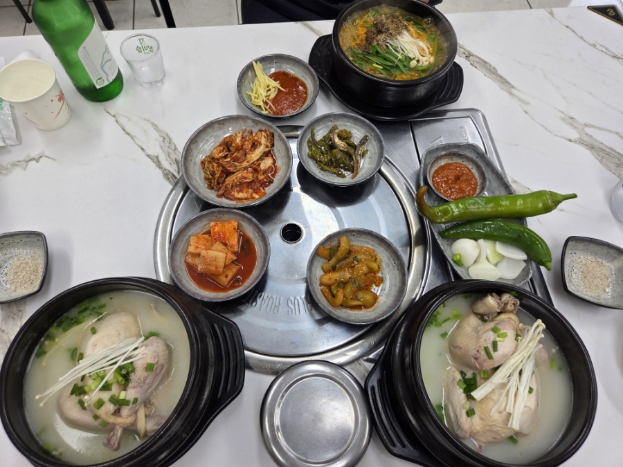 무봉산 흑염소 사진 1