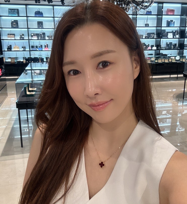  반클리프 앤 아펠 목걸이 판매가격 알함브라 매입 후 명품목걸이 브랜드 구경