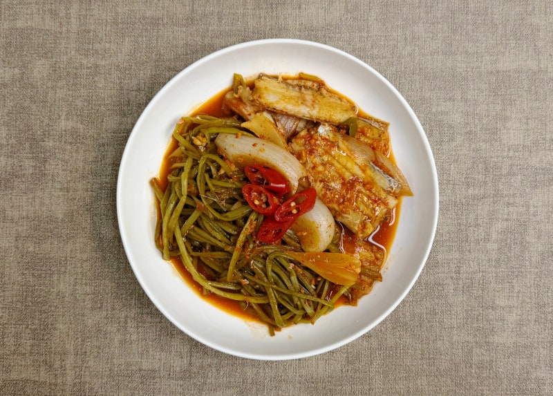 고구마줄기 갈치조림 만들기 여름 제철 나물 고구마순 요리 레시피