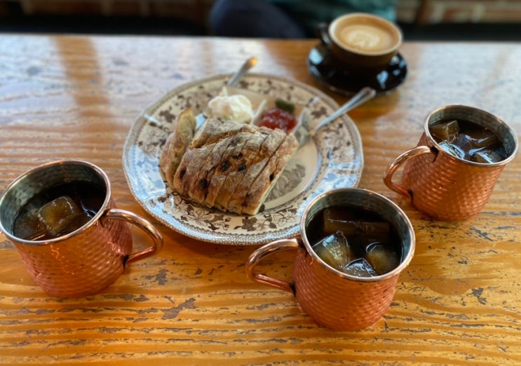  보헤미안 커피 경포점 _ 바다 바람 따라 맛있는 커피 한잔