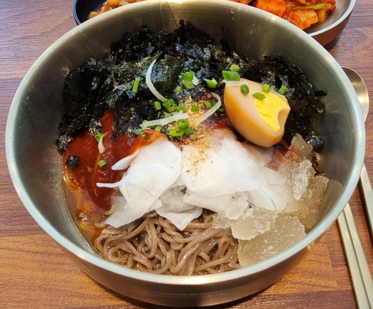  광주 신안동 맛집! 수육 메밀비빔국수로 입맛 UP!