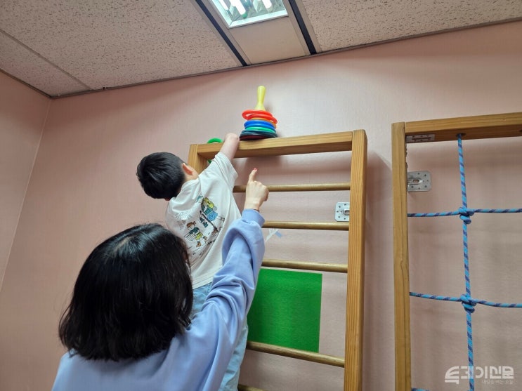 [지연된 이정표③] 치료는 민간, 비용은 보험에 전가된 발달지연 현실