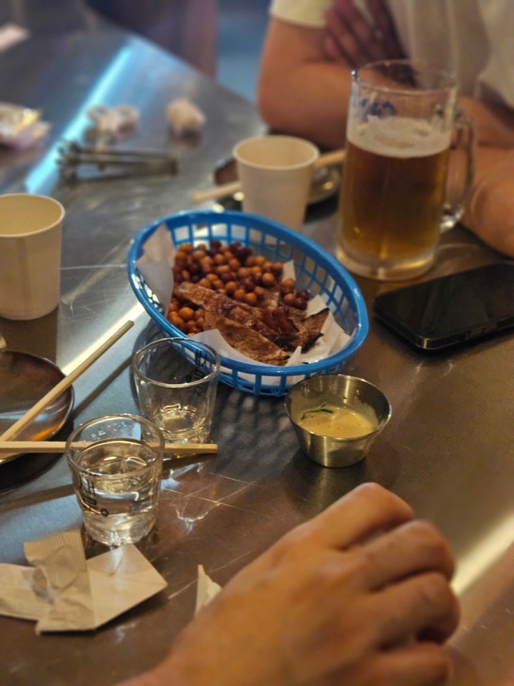  신사동 술집, 2차로 가기 딱 좋은 마른안주 술집 하이포
