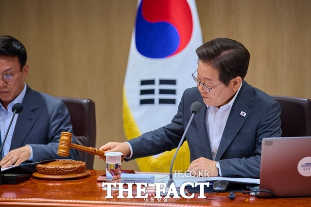 [속보] <b>국토부 장관</b> 후보자 <b>김윤덕</b> 의원 <b>지명</b>!  핵심 요약, 전격... 