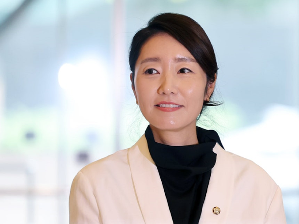 [이슈] <b>강선우 여가부 장관 후보자</b>, 보좌진 갑질 논란? 파문 확산!