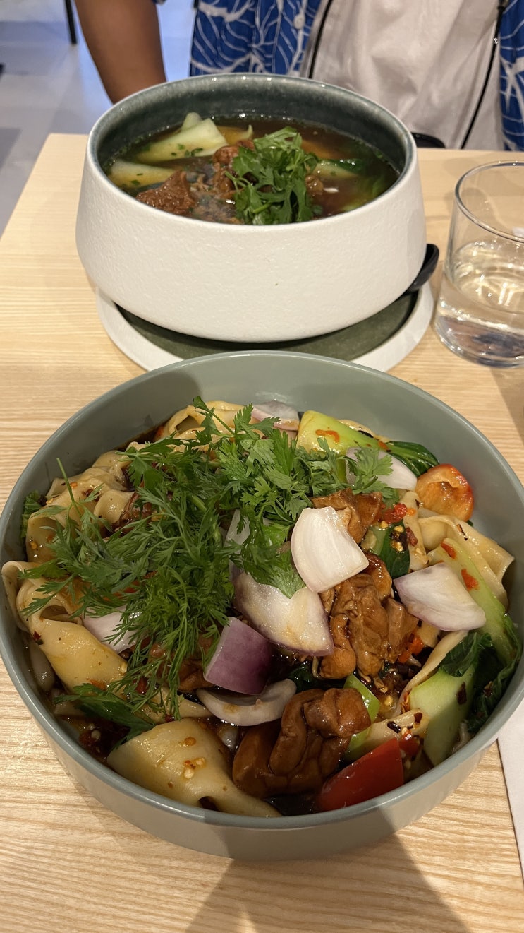  [뮌헨/맛집] Mamma Bao - Augustenstraße_뱡뱡면과 우육면. 현지인 관광객 모두 줄 서는 맛집.
