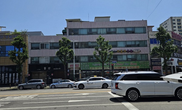 네비게이션 및 용품장착점 (썬팅 , 타이어, 정비소 , 자동차유리등 정비업소배상책임)