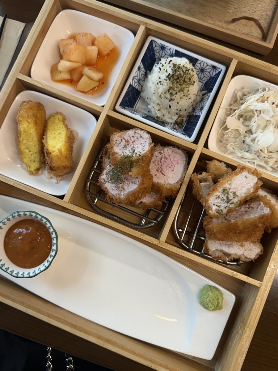 카츠앤 사진 2