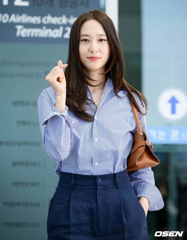  [공항패션]크리스탈, 런던 패션 행사 참석 위해 출국 ️