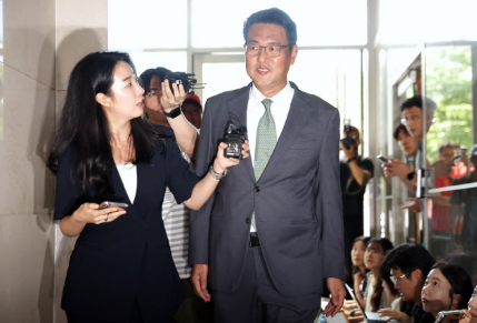 <b>김태효</b> 전 차장, ‘VIP <b>격노설</b>’ <b>인정</b>… 진술 변화의 정치적... 
