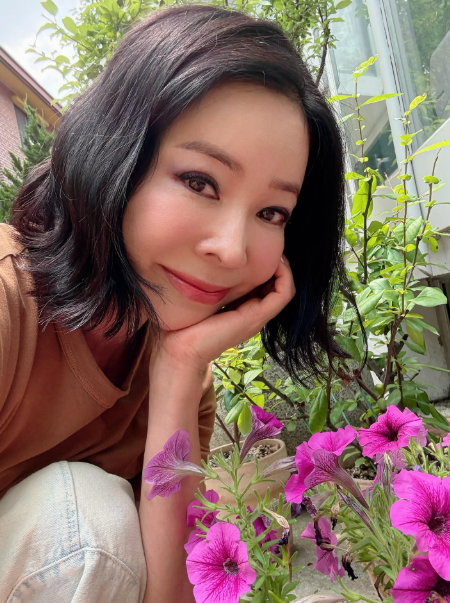 <b>이혜영</b>, <b>폐암</b> 투병 고백!: 폐암... 전 재산 기부 중인 이혜영의... 