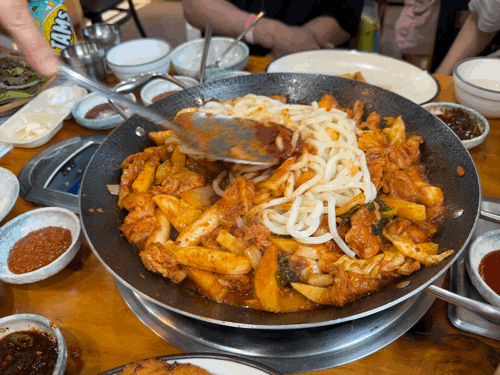  남춘천역 닭갈비 내돈내산 맛집 추천 천일정 막국수 닭갈비