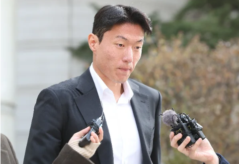 <b>황의조</b>, <b>알란야스포르</b>와 2년 <b>재계약</b>…논란 딛고 선수 생활 지속