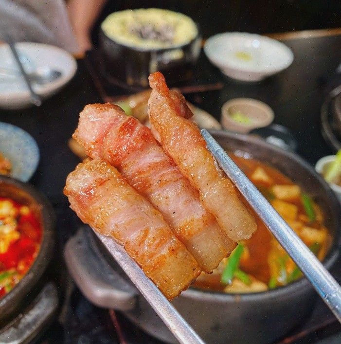  고도식 마포점, 친구들과 함께하는 마포맛집에서 여름 메밀냉면을 즐기다