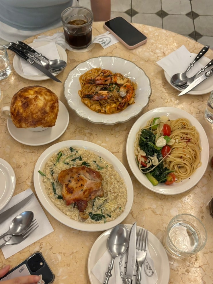  동대입구 DDP 근처 유럽풍 브런치 맛집 콘드에뻬뻬 (웨이팅, 메뉴 추천)