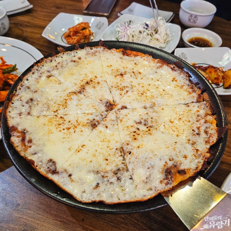  경기광주 전집 퀄리티 좋은 초월 맷돌 죽순 꼬막무침과 철판 치즈 해물 김치전