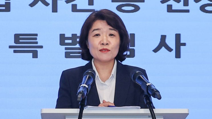 <b>김건희</b> 여사 <b>일가</b> 집사 김예성 씨 프로필 및 <b>특검 소환</b> 전 해외... 