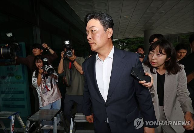  180도 진술 바뀐 尹의 복심들…특검 수사 '급물살'
