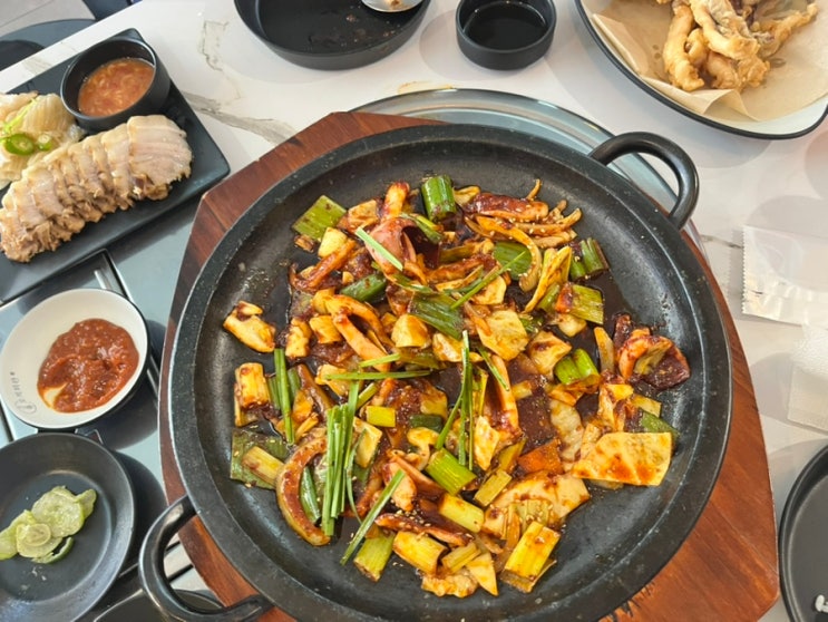  대전 관평동 가족 외식 맛집 추천 | 해탄 대전 관평점 돌판오징어 & 삼겹수육 먹어본 후기