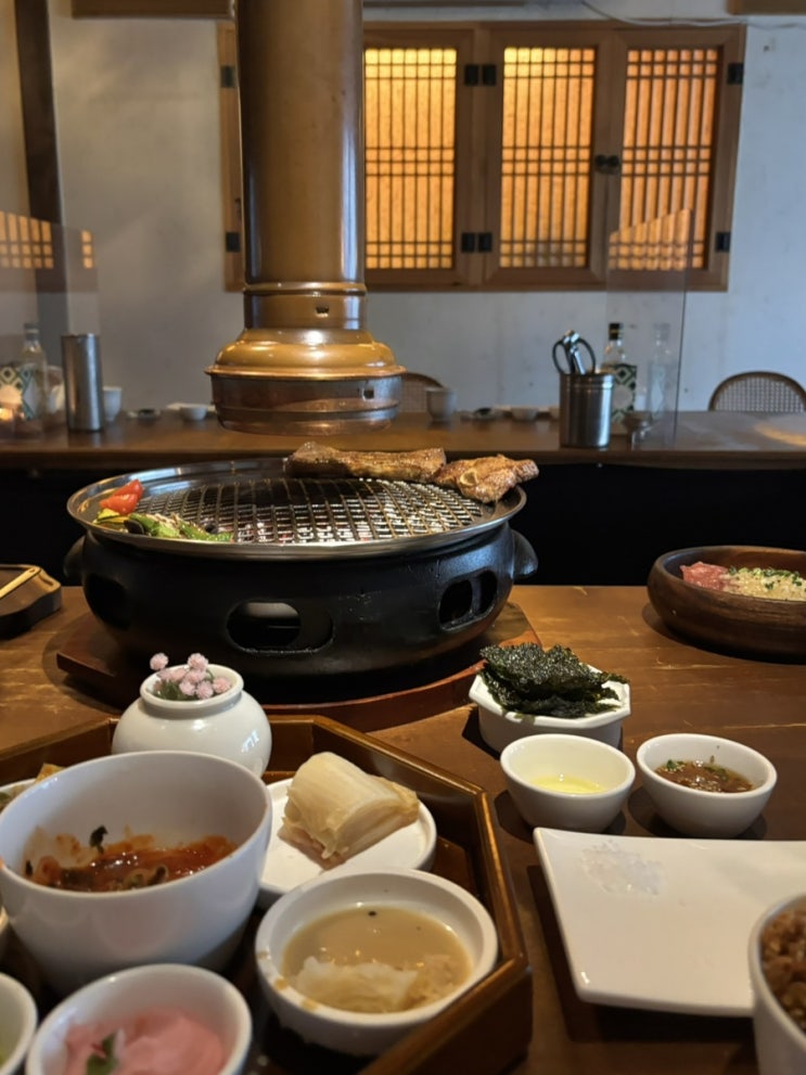  신용산 고기집 감성 넘치는 한옥에서 구워주는 곳 화양연화