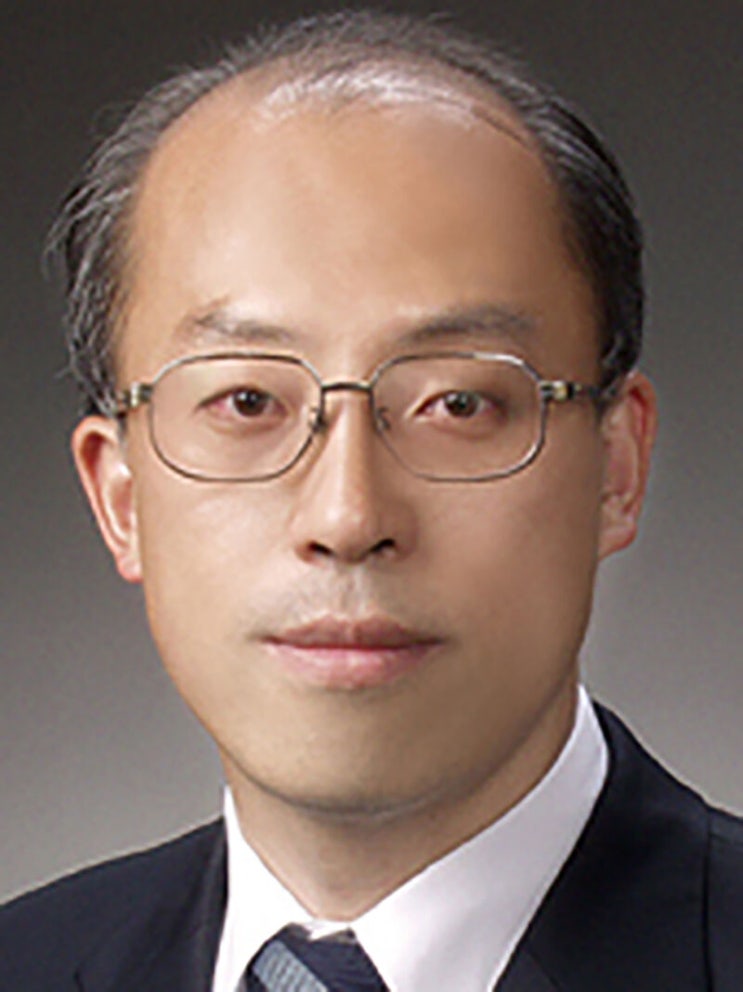 법제처장 조원철 <b>첫 여성 병무청장 홍소영</b> 임명! 피부관리... 