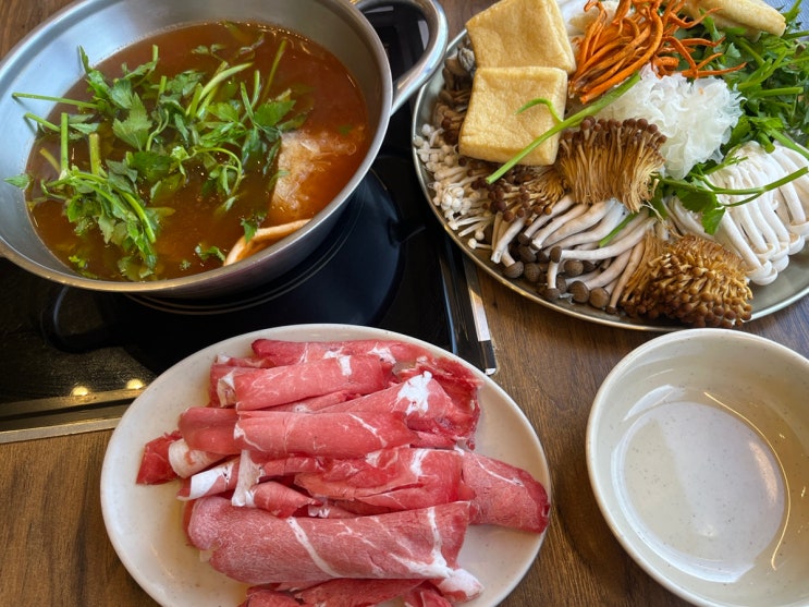  구좌리 얼크니 손칼국수 분당금곡점ㅣ흐린날 생각나는 깔끔하고 맛있는 샤브샤브 맛집
