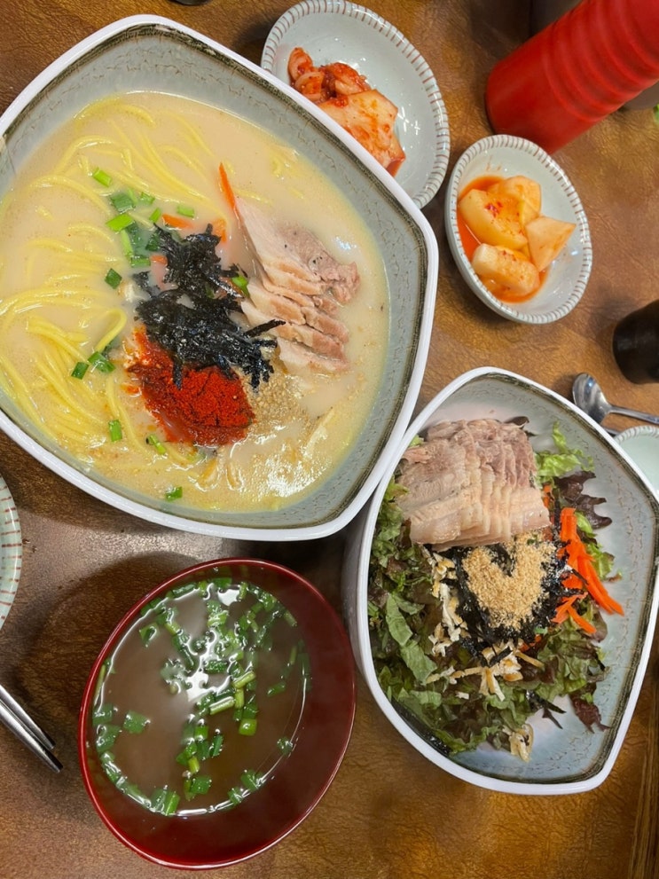  제주도 애월 맛집 추천 애월읍 새우버거, 국수 만찬 고기 국수, 에귤타르트, 현지 맛집 돌빌레