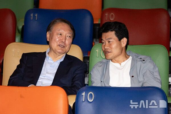  전한길, 尹 영치금 계좌번호 올리고 "고독한 옥중투쟁"