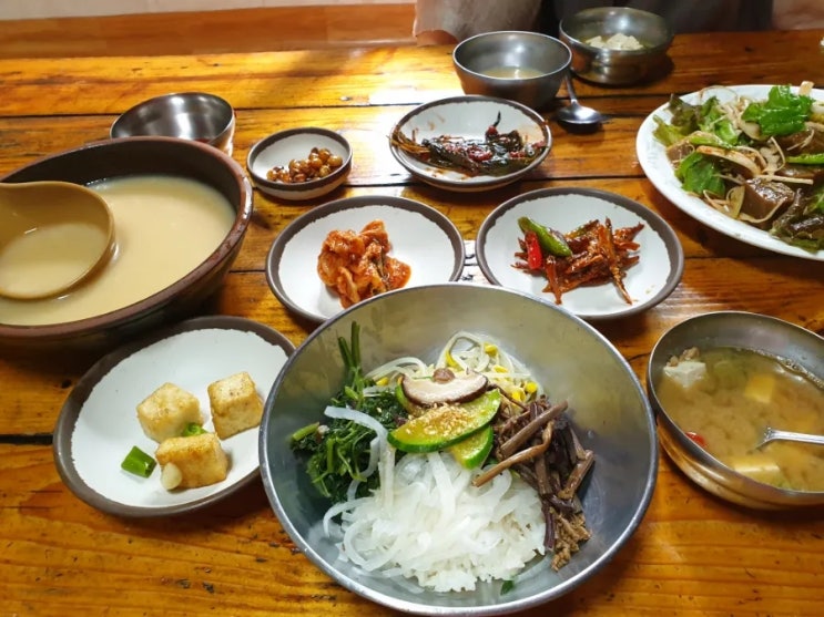 밀양 표충사 구경후 <b>허영만백반기행</b> 나왔다고해 찾아간... 