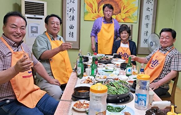 [속보] 김영환 충북지사, <b>오송 참사</b> 추모 기간 중 술자리 <b>논란</b>!... 