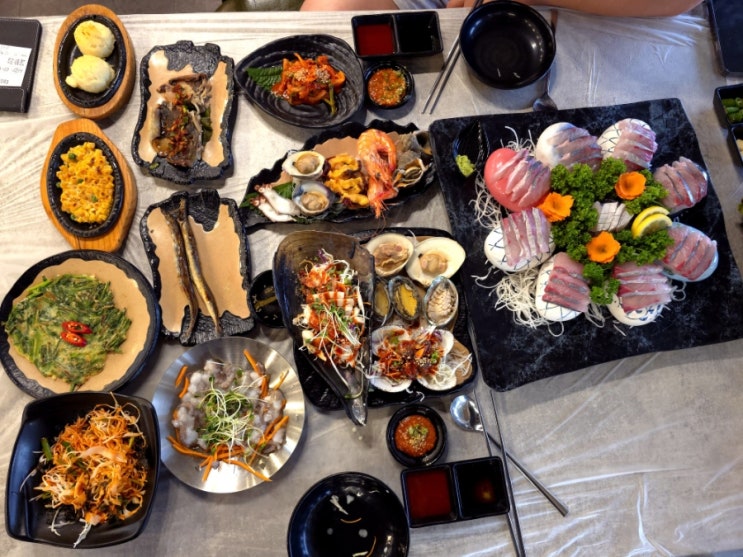  푸짐한 활어 한상에 반하다. 평택항 맛집 바다회의 진수를 만나는 곳 '우리바다수산'
