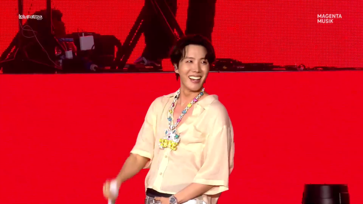 (J-HOPE)ː<b>제이홉</b> 《<b>롤라팔루자 베를린</b> Lollapalooza... 