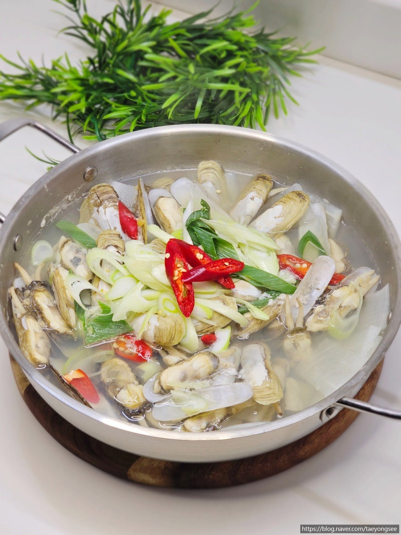 맛조개 탕 : 국물이 끝내주는~