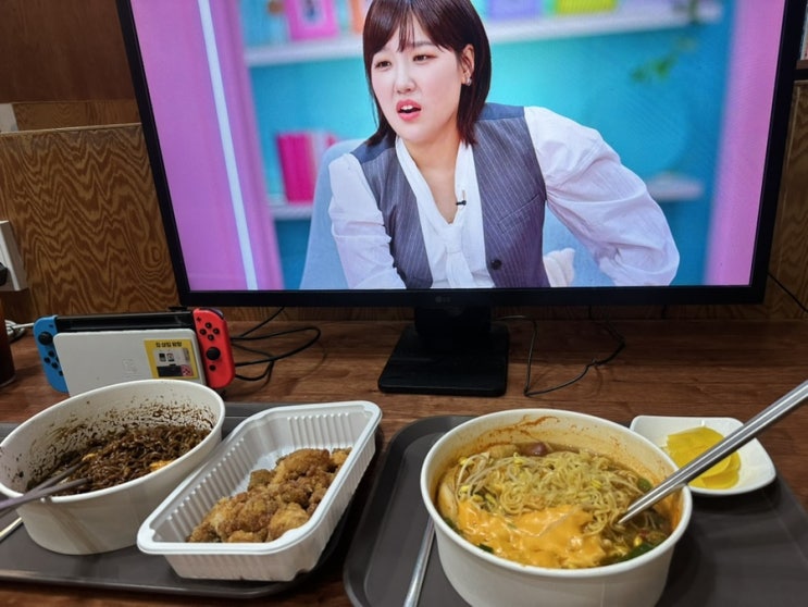  비 오는 날도 걱정 없는 홍대실내놀거리, 넷플릭스부터 닌텐도까지 가능한 카툰플러스 만화카페 방문기