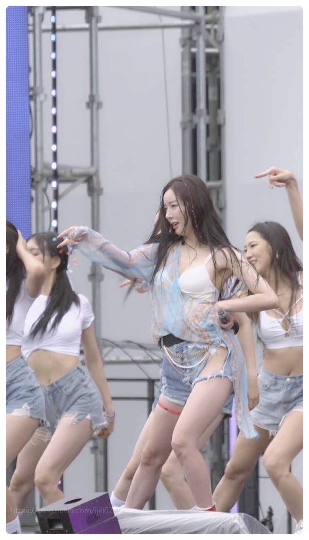  달샤벳 수빈 워터밤 비키니 무대 얼굴 프로필 화제 정리