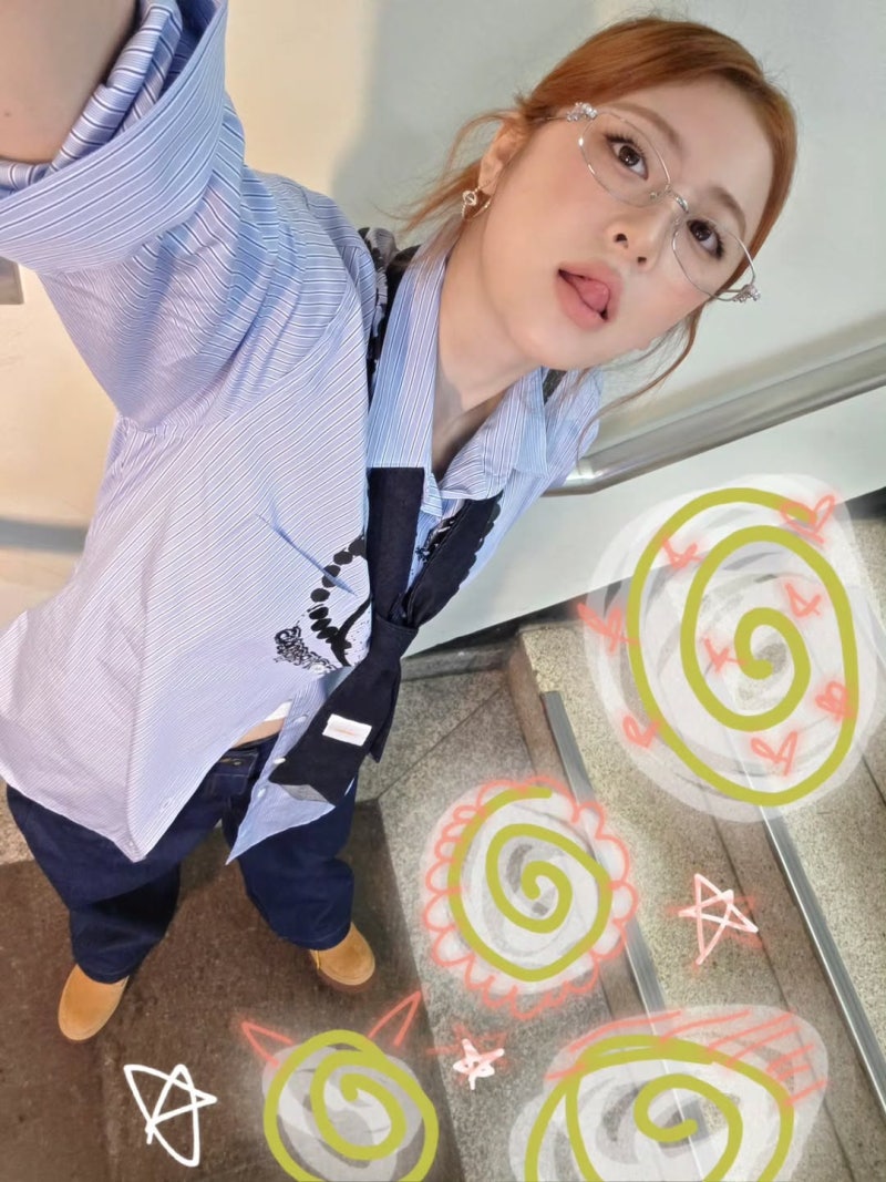 LE SSERAFIM Huh Yunjin Instagram: 2025.07.05