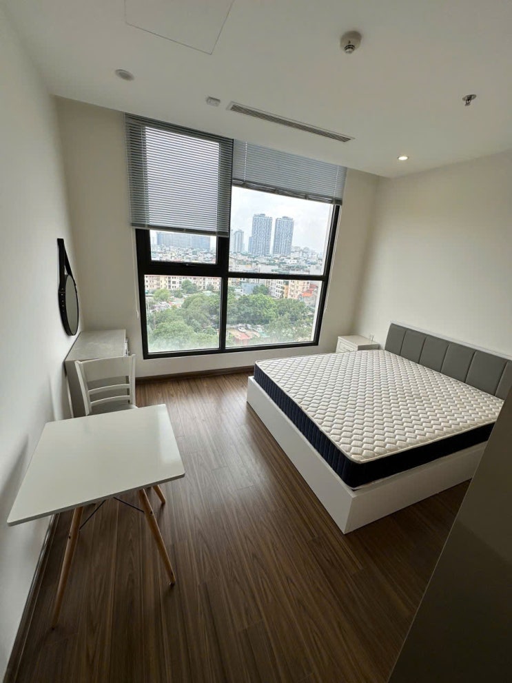  하노이 웨스트포인트 W3동 75m2 2룸 풀옵션 2200만동 ( Vinhomes Westpoint ) 좋은 아파트 임대 알려드립니다