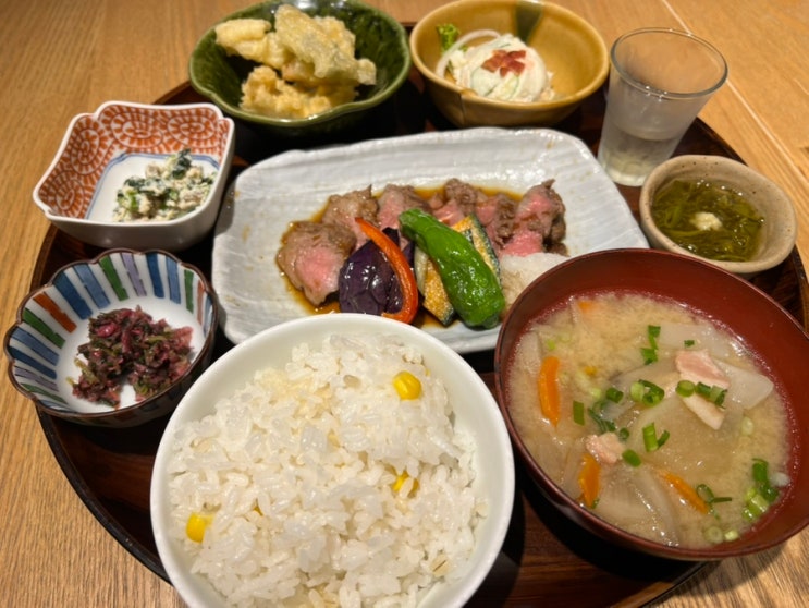  오사카 난바파크스 가정식 맛집 오오카마도메시 토라후쿠 점심 메뉴 추천