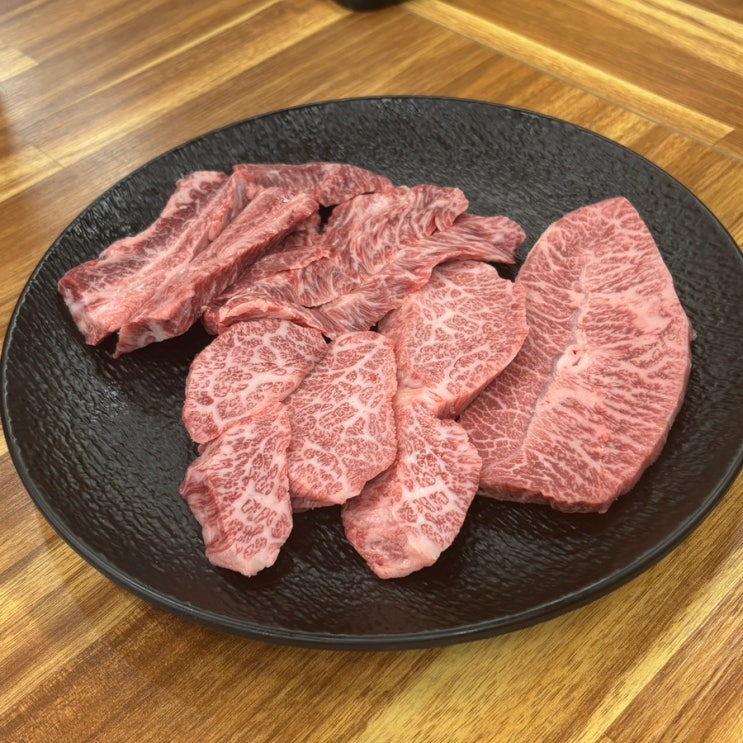  마장동한우맛집 / 품질 과 가성비 모두 잡은 한우 1++ 정육식당 [ 숯불지기 ]