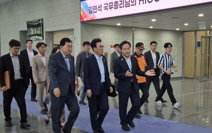 경북도, <b>김민석 국무총리</b>에 APEC 준비 및 지역 현안 적극 건의