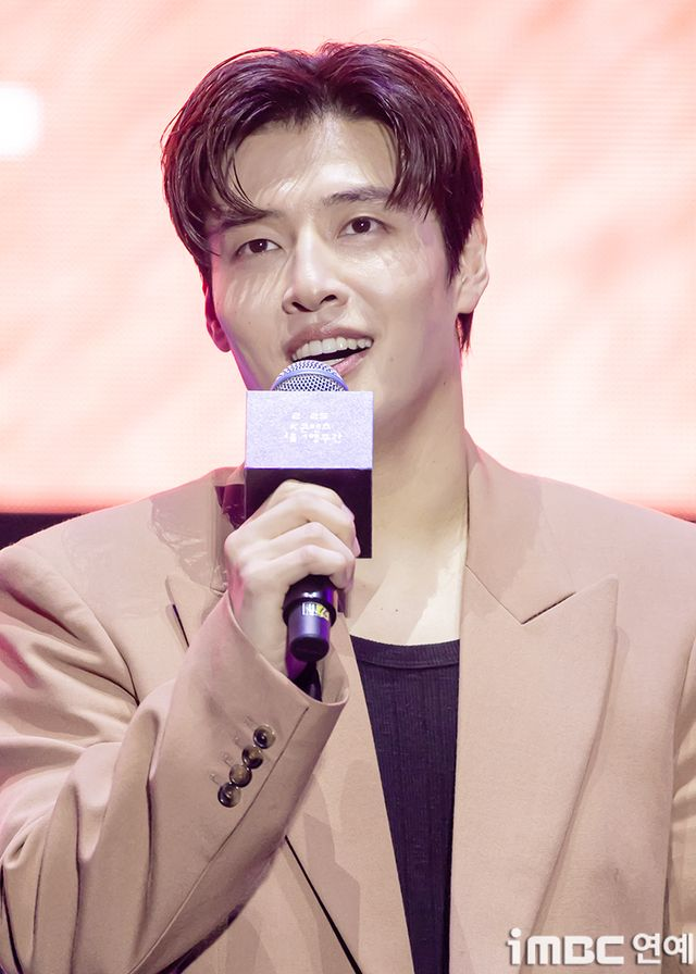 '84제곱미터' 강하늘 "시나리오 자체가 콘티북 같아, 촬영 분량 너무 많더라"