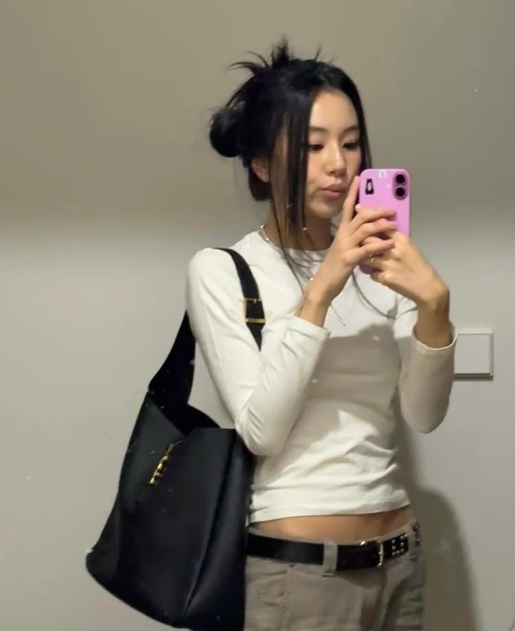 TWICE Chaeyoung's Casual Fashion: A Collection of Her Mischievous Instagram Outfits!