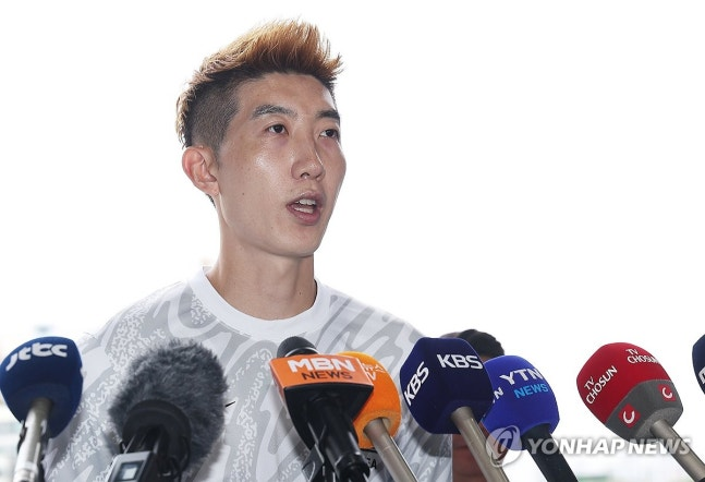 [실검 1위]  <b>한일전</b> 앞둔 <b>홍명보</b> 감독, "무조건 이겨야" 승리... 