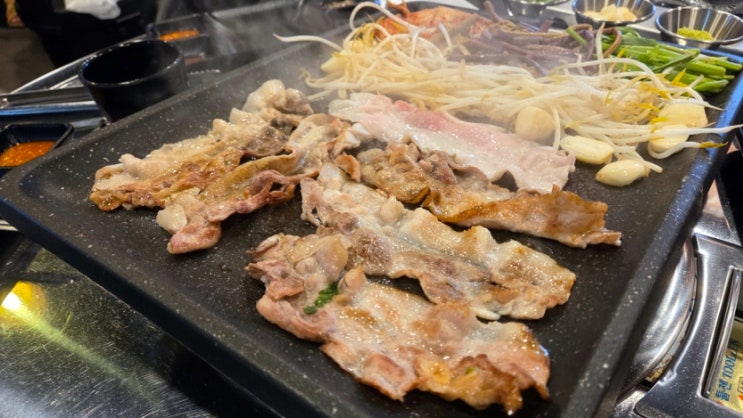  수원 영통역 맛집, 짚불 초벌 삼겹살 1992대패짚_짚불대패, 목살, 셀프볶음밥