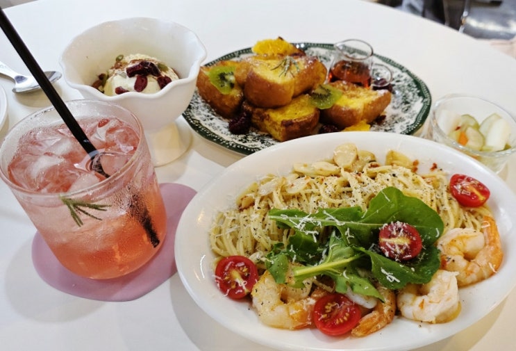 [진해]아기자기한 소품이 가득한 진해 브런치 맛집 '헤이호'
