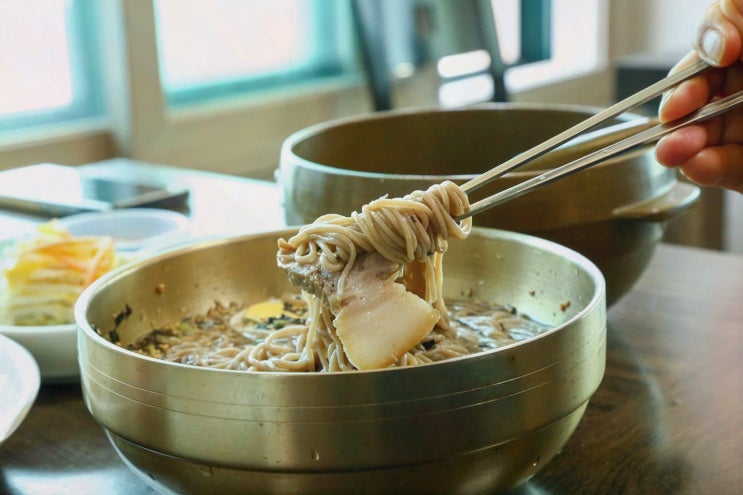  시원한 동치미막국수와 함께하는 송지호해수욕장 맛집