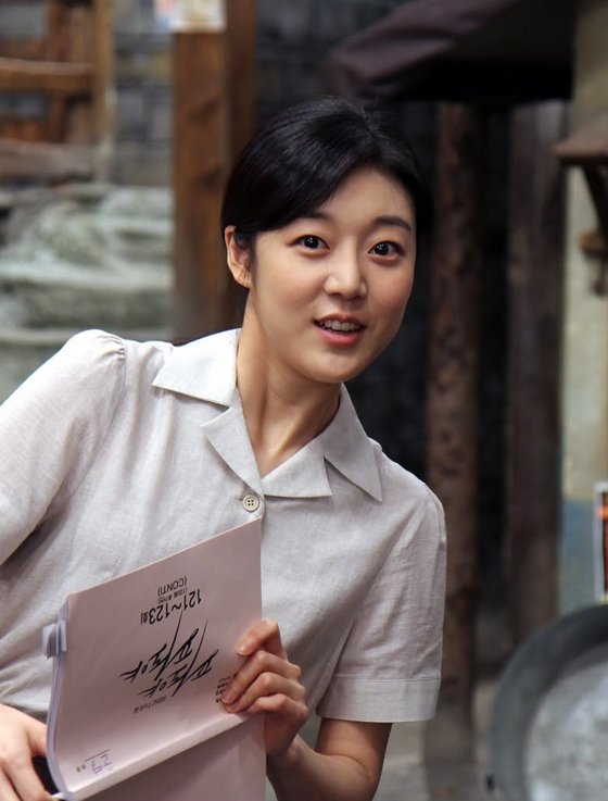 배우 <b>강서하</b>, <b>위암 투병</b> 끝 31세로 별세…짧지만 진실했던... 